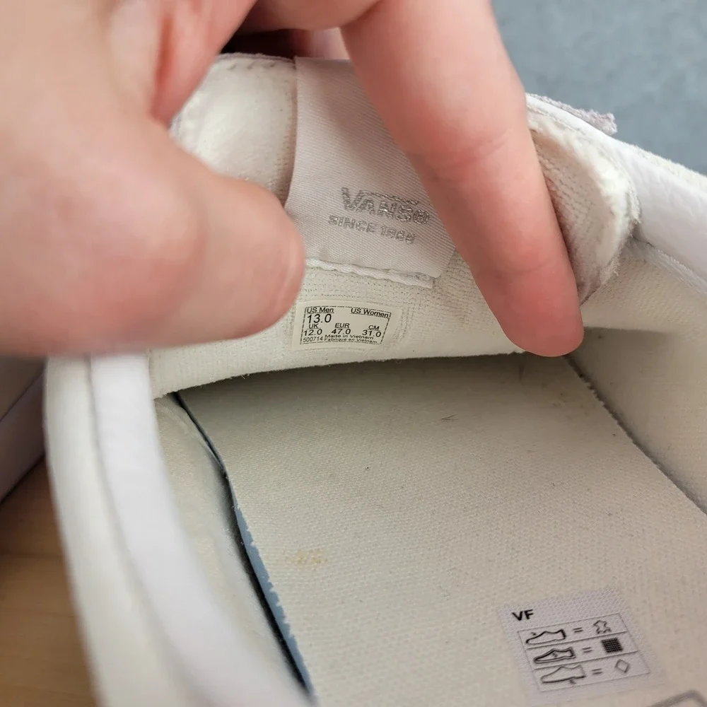 Vans Sport Sneakers Mens 13 Marshmallow‎ Metallic Silver Suede Low Top